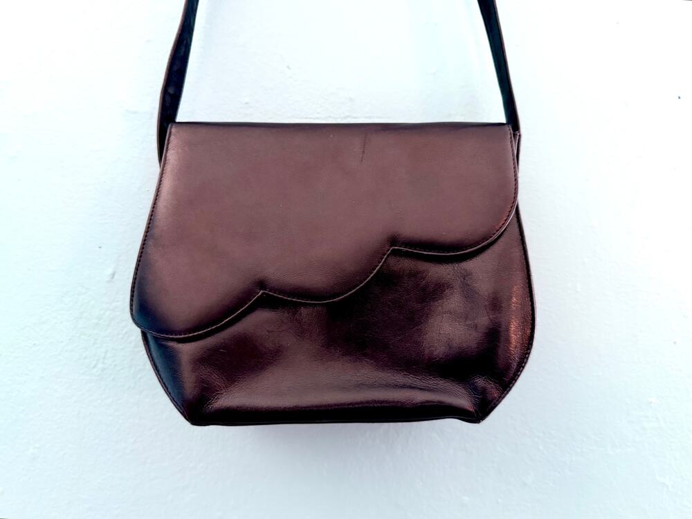 Vtg Barneys New York Leather Double Flap Bag Asymmetric Scalloped VPoint 2-Sided